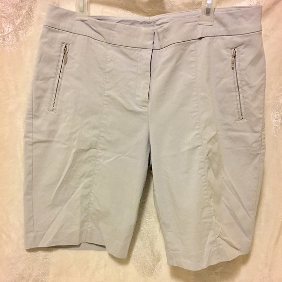 izod golf shorts womens